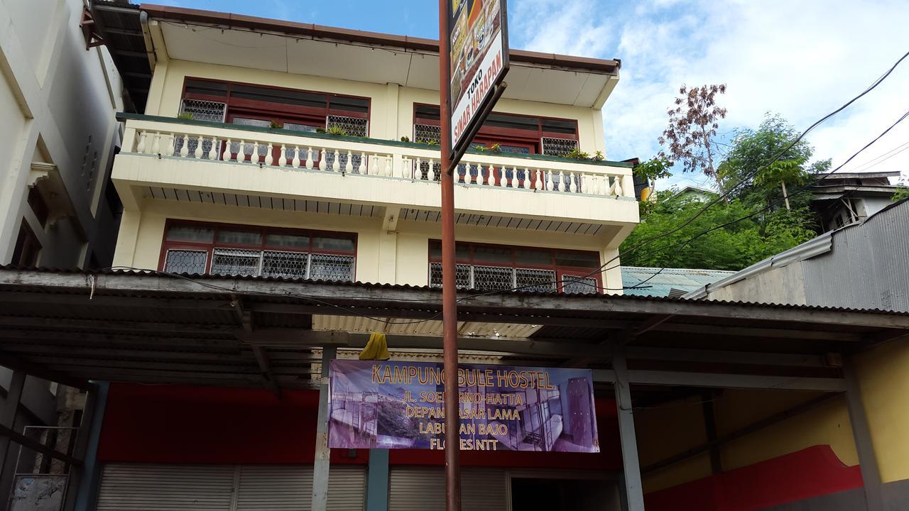 Kampung Bule Hostel Labuan Bajo Exterior foto